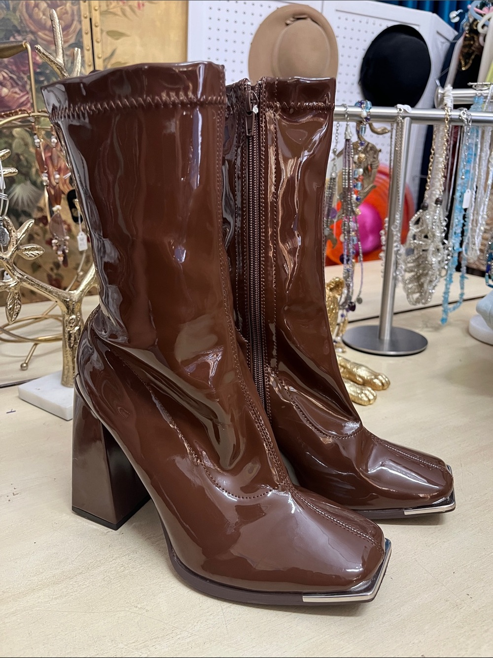 Source Unknown Glossy Brown Patent Mid-Calf Block Heel Boots